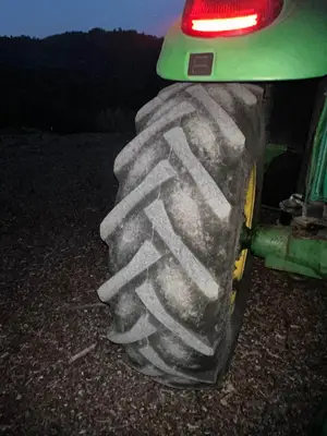 USED 2003 JOHN DEERE 6320