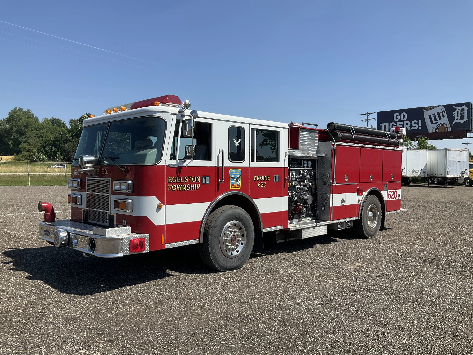Used 1995 PIERCE SABER Fire Trucks Michigan US | Miedema Asset Management Group #1308087