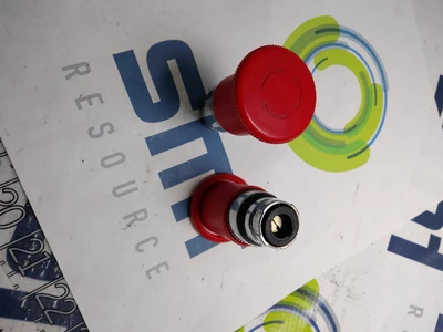 EMERGENCY RED PUSH/PULL BUTTON OPERATOR 22MM SIZE