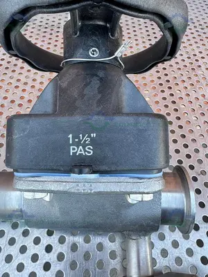 USED 2 ITT PURE FLO RA0.5MAX DIAPHRAGM VALVE  W/ 1 1/2 AND 3/4" SANITARY FITTING