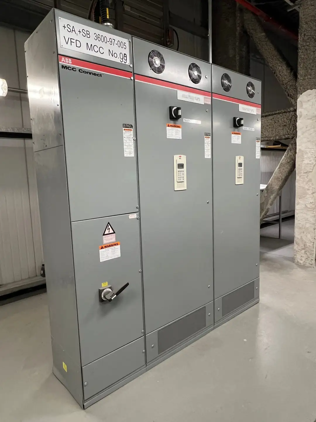 MCC Connect VFD MCC NF3-080X050/NF3-050X050, 600V, 3-Ph, 800A, 3-Section