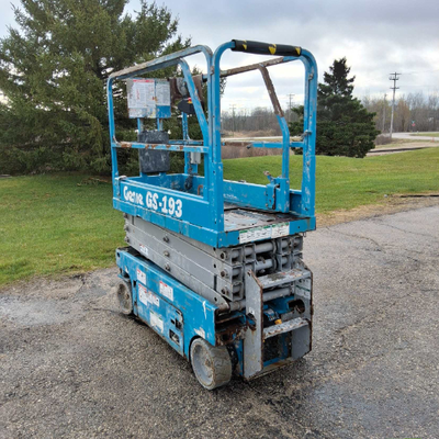 USED 2018 Genie GS-1930
