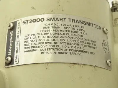 Honeywell ST3000 Smart Pressure Transmitter Sensor 11-42VDC 0-125PSI 1/2"NPT