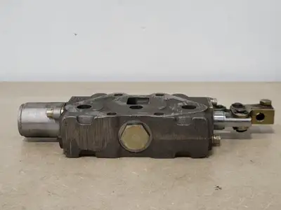 Hydraulic Section Valve 122010721, 122010220