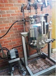 130 L Applikon mammalian cell fermenter