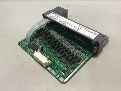 USED ALLEN BRADLEY 1746-OB32 SER D