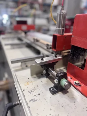 Unique 311-40  Double Cope Machine