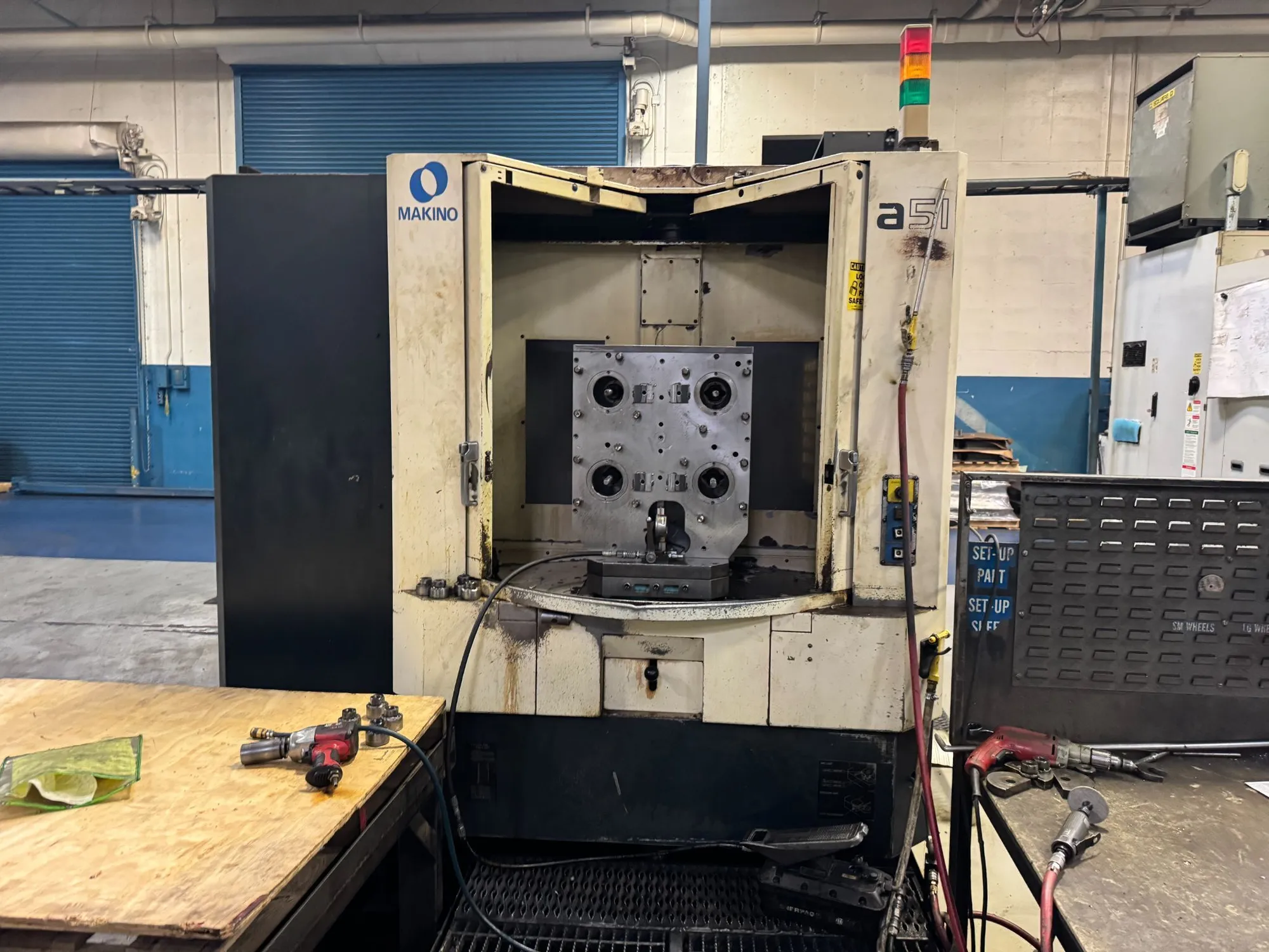 USED 2005 MAKINO A51