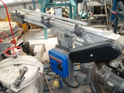 80mm wide plastic link belt by 1,400mm long