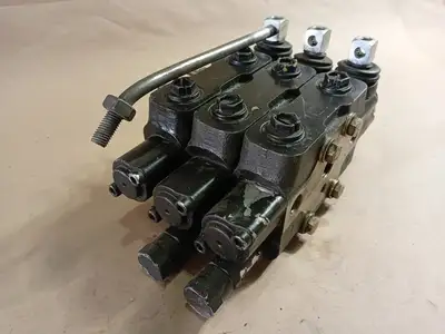 Hydraulic Valve 3 Section, 1WE6504, D06DF65A00044R