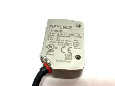 USED KEYENCE SELF-CONTAINED CMOS LASER DISTANCE BASED SENSOR