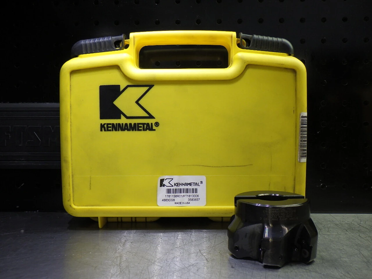 Kennametal 3" Coolant Thru Indexable Facemill 1" Arbor 1761156R01 (LOC1114B)