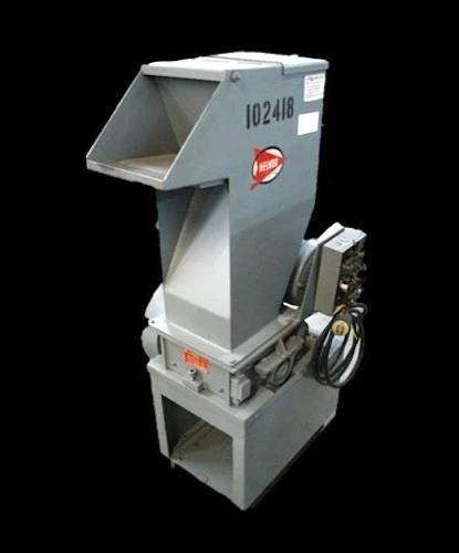 Nelmor 7.5" x 10" Plastic Grinder