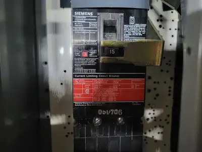 Dual 15A Circuit Breaker MCC Bucket