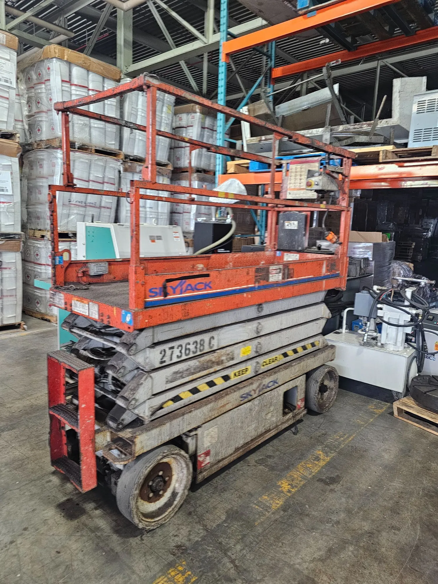 Used SKYJACK SJ 3226 Scissor Lifters Ontario CA | CNCsurplus #141572