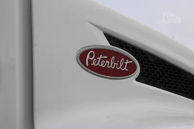 New | in-Stock 2027 PETERBILT 548 Vacuum Truck Texas US | Roll Off Truck World #1492009