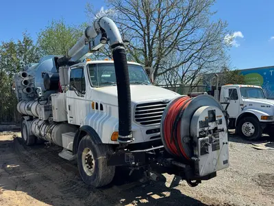 2007 STERLING L7501 Hydro Vac | Title Equipment & Recreation Inc. (3)
