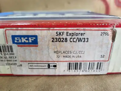 NEW SKF 23028 CC/W33