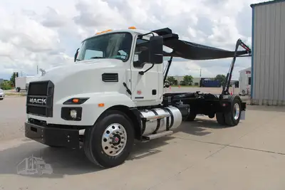 New | in-Stock 2025 MACK MD6 Hooklifts & Roll-Offs Texas US | Roll Off Truck World #1491879