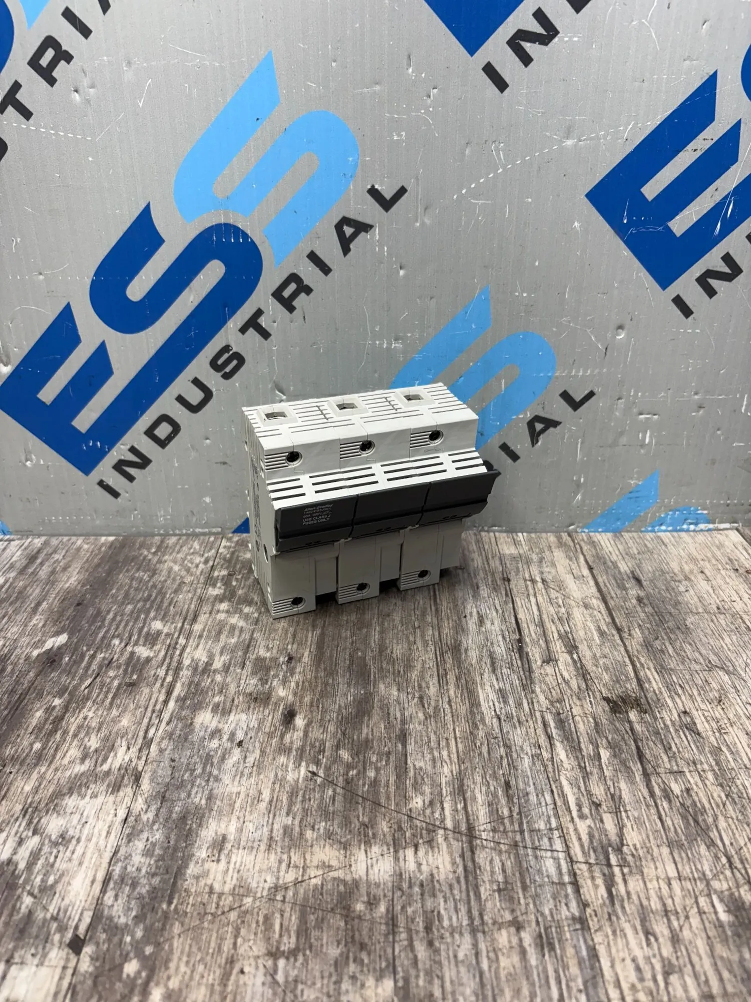 USED ALLEN BRADLEY 1492-FB3J60-L