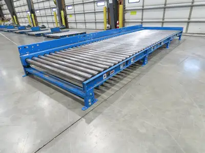 Hytrol 58"W x 15'L Pallet Conveyor 2.5"Roller 51.5"BF 3PH EZ-Logic Zones 30FPM