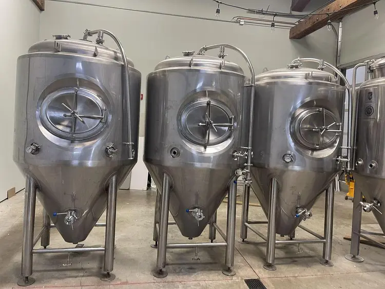 Used 2022 _UNKNOWN_ 7 BBL FV Stainless Steel Tanks | Ager Tank & Equipment Co. #1060150
