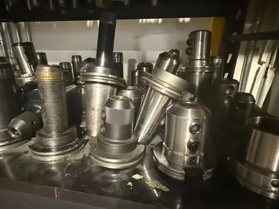150PC CNC TOOLING LOT: CAT40/50, BT40/50, HSK63, COLLET, END MILL, SHRINK-FIT, BORING HEADS