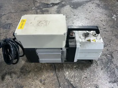 Used LEYBOLD VAKUUM GMBH TRIVAC D1.2E Vacuum Pumps Ohio US | HGR 24 #1335375