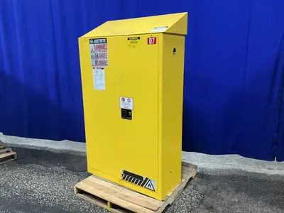 Used JUSTRITE 894520 Cabinets Ohio US | HGR 24 #1456062