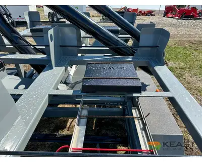 Used TRAVIS _UNKNOWN_ Seed Tenders Iowa US | Keast Enterprises #1360482