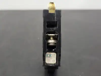 USED SQUARE D QO120