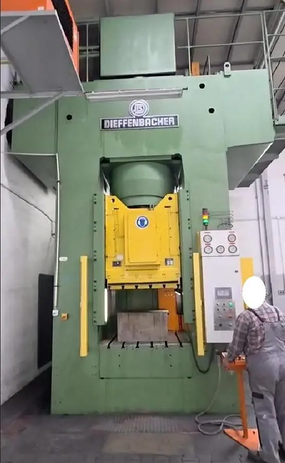 Used 1979 DIEFFENBACHER PO-F 1250 A Hydraulic Presses CZ | Amaron s.r.o. #1485437
