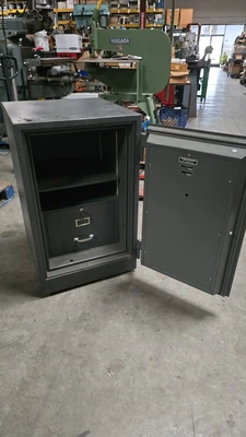 _UNKNOWN_ 6456654654645 Safes | Amiron Machinery (5)
