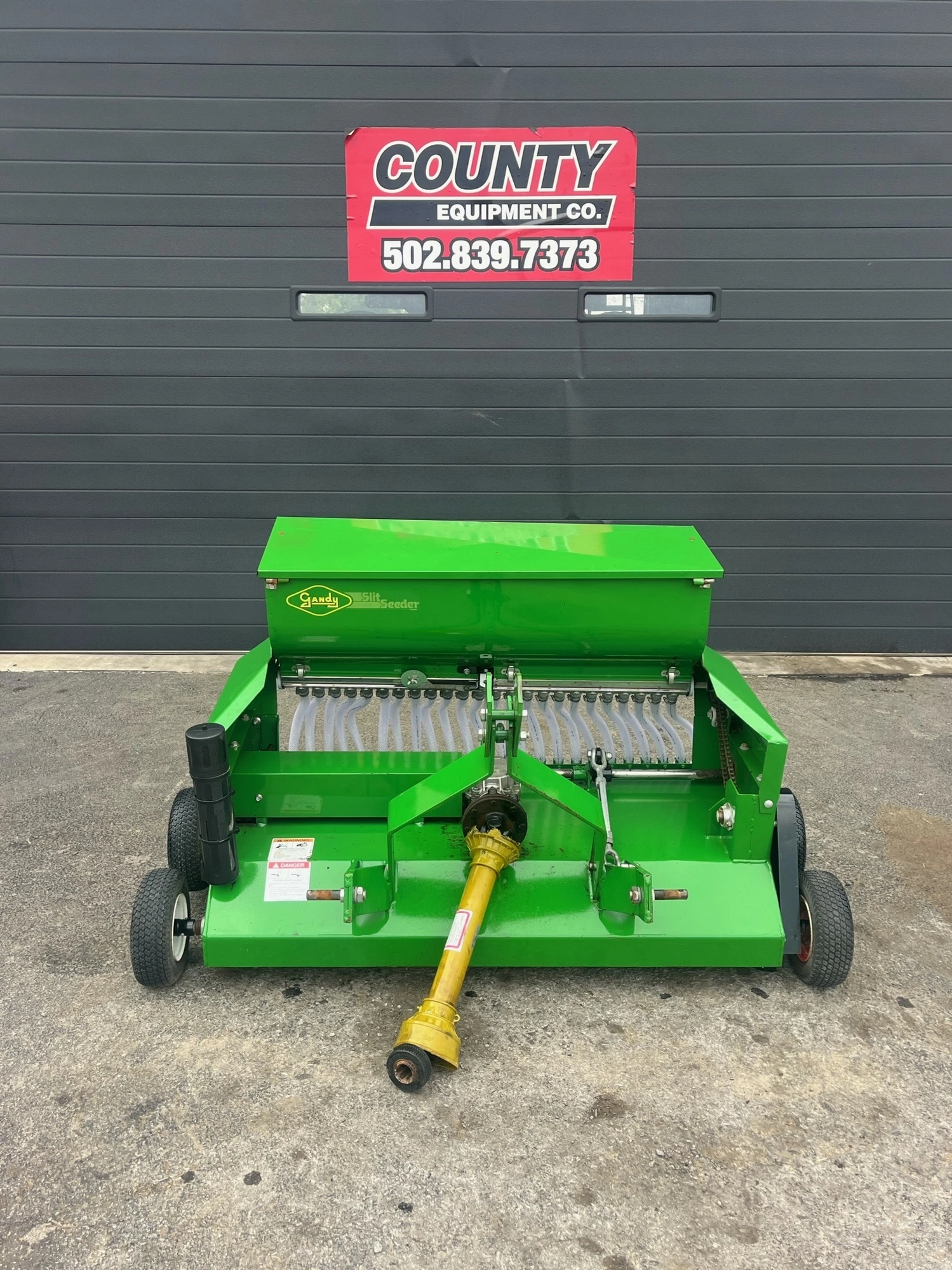 SAVANDER FLATFOOD 152 × JOINT GRD M Self Propelled Overseeder | Pro Quality Tools