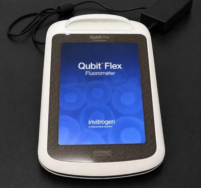 USED THERMO FISHER SCIENTIFIC QUBIT FLEX