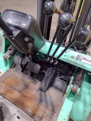 USED MITSUBISHI FG25
