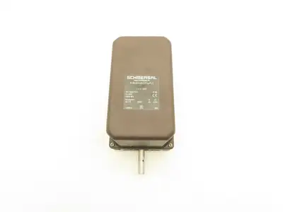 Schmersal G 50-017-Z11/11Y-FL1 Safety Gear-Switch 17:1 Ratio 12mm Shaft 250V