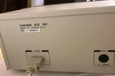 CHROMA 71701 COLOR ANALYZER