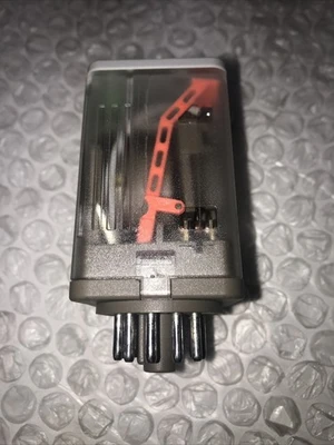 NEW Allen-Bradley 700-HA33Z24-1-4