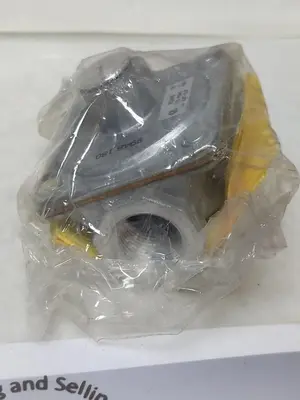 New | in-Stock MAXITROL RV48 Solenoid Regulators | Surplus Asset Holdings #1226459