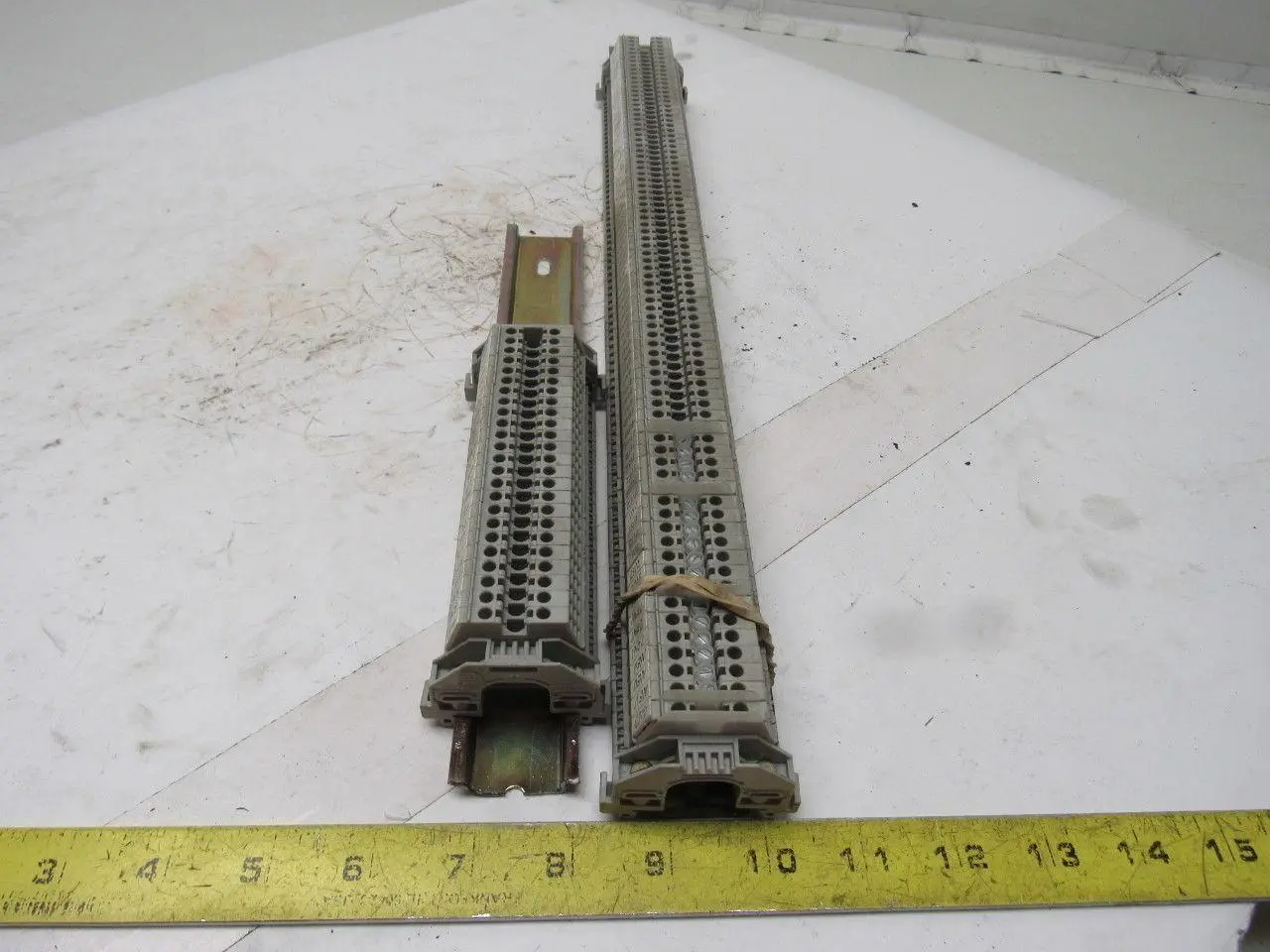 Allen Bradley 1492-W3 Terminal Block Lot of 100