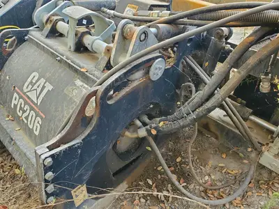 USED 2005 CATERPILLAR PC206