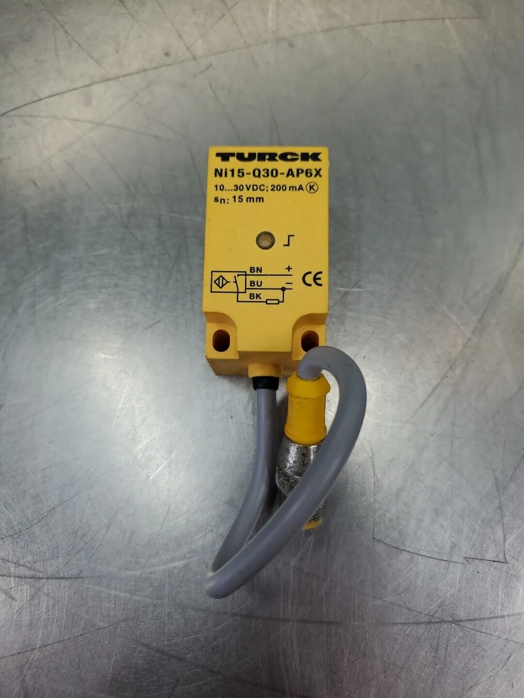 Turck Ni15-Q30-AP6X 10-30VDC 200m Inductive Sensor. 5E-16
