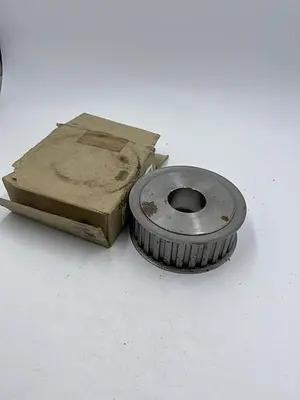 Used BUSHED 28HH150 BUSHED GEAR BELT PULLEY Belts | ND Industrial Surplus #1216221