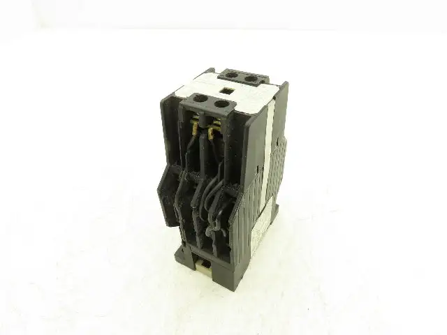 Siemens 3TF81 33-0AK1 Compact Reversing Contactor AC 120V Coil 1NO + 1NC Demag