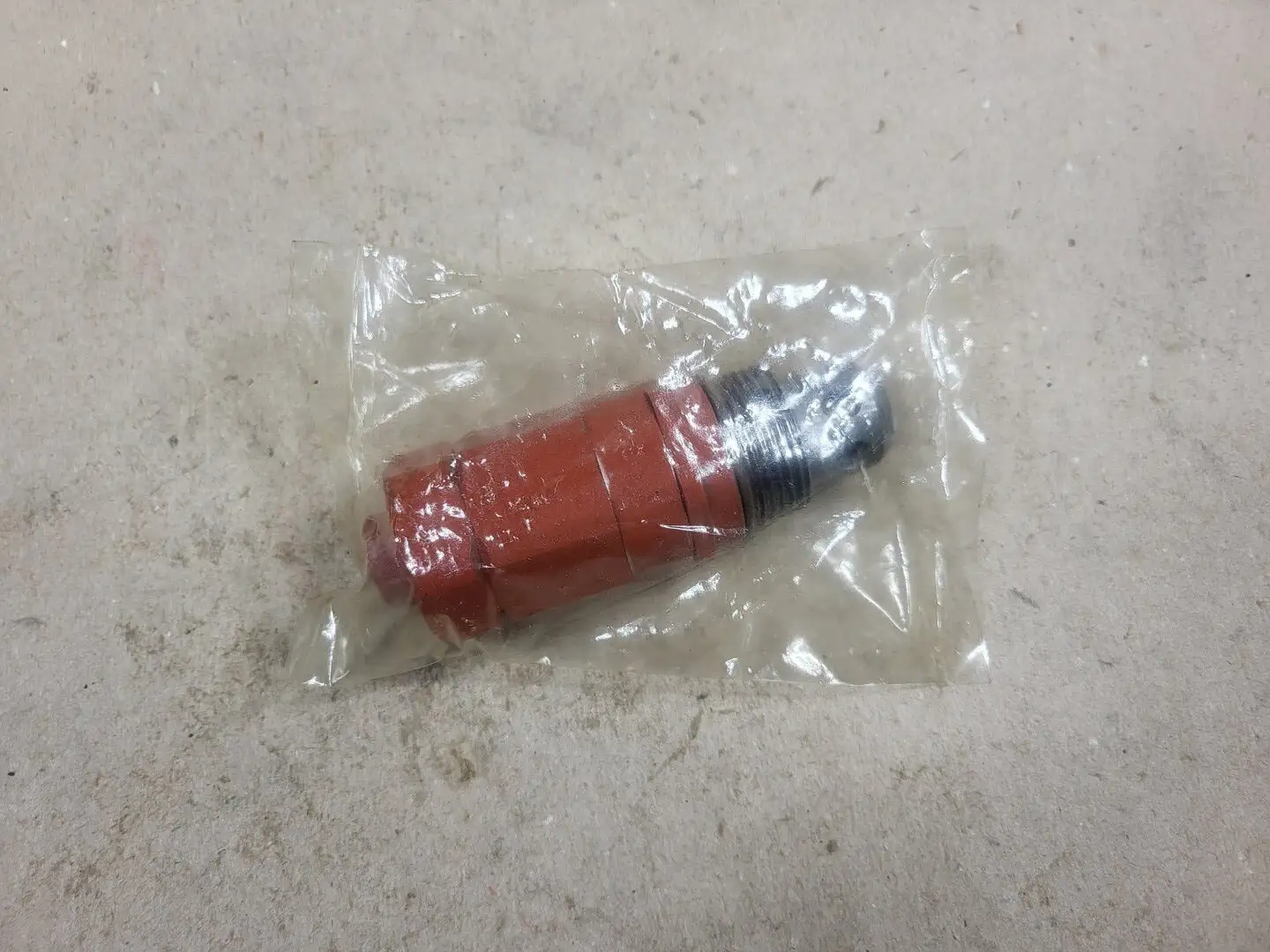 NEW HITACHI 0695006
