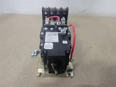 USED SQUARE D 8903LXO40