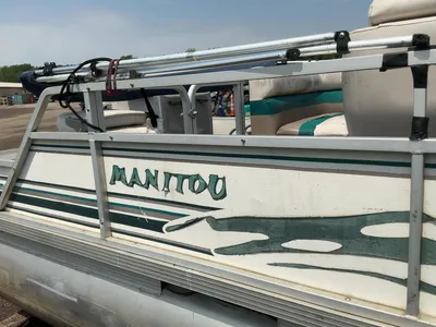 1998 Manitou Unknown 20' Pontoon Boat