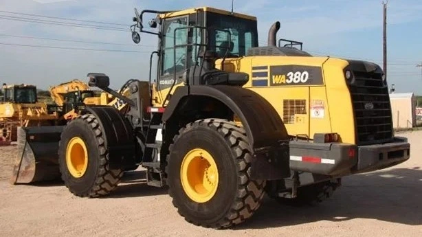 USED 2020 Komatsu WA380-8