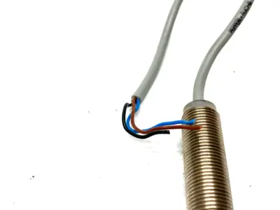 USED PEPPERL+FUCHS INDUCTIVE PROXIMITY SENSOR Y89867